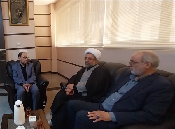 دیدار مشاور استاندار یزد و مسئول هماهنگی امور ایثارگران با مدیر حج و زیارت استان